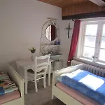 Hackerhof, Westwohnung